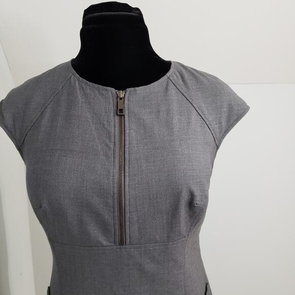 ECCOCI Gray Paneled Round Neck Cap Sleeve Zipper Front Midi Sheath Dress - Picture 8 of 12